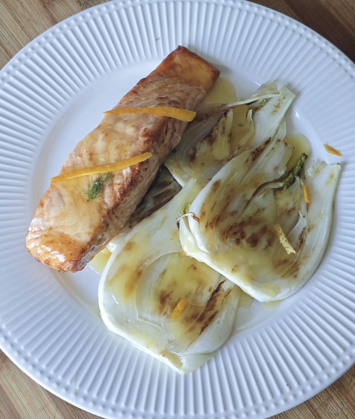 Salmone e Finocchi con salsina all'arancia - ricetta di afuocolento
